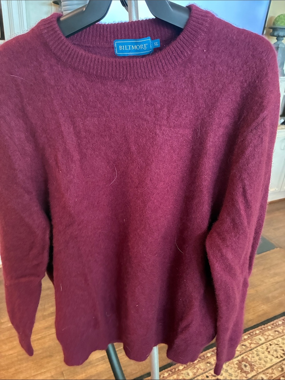 Men's Crewneck Cashmere Sweater in Deep Burgundy